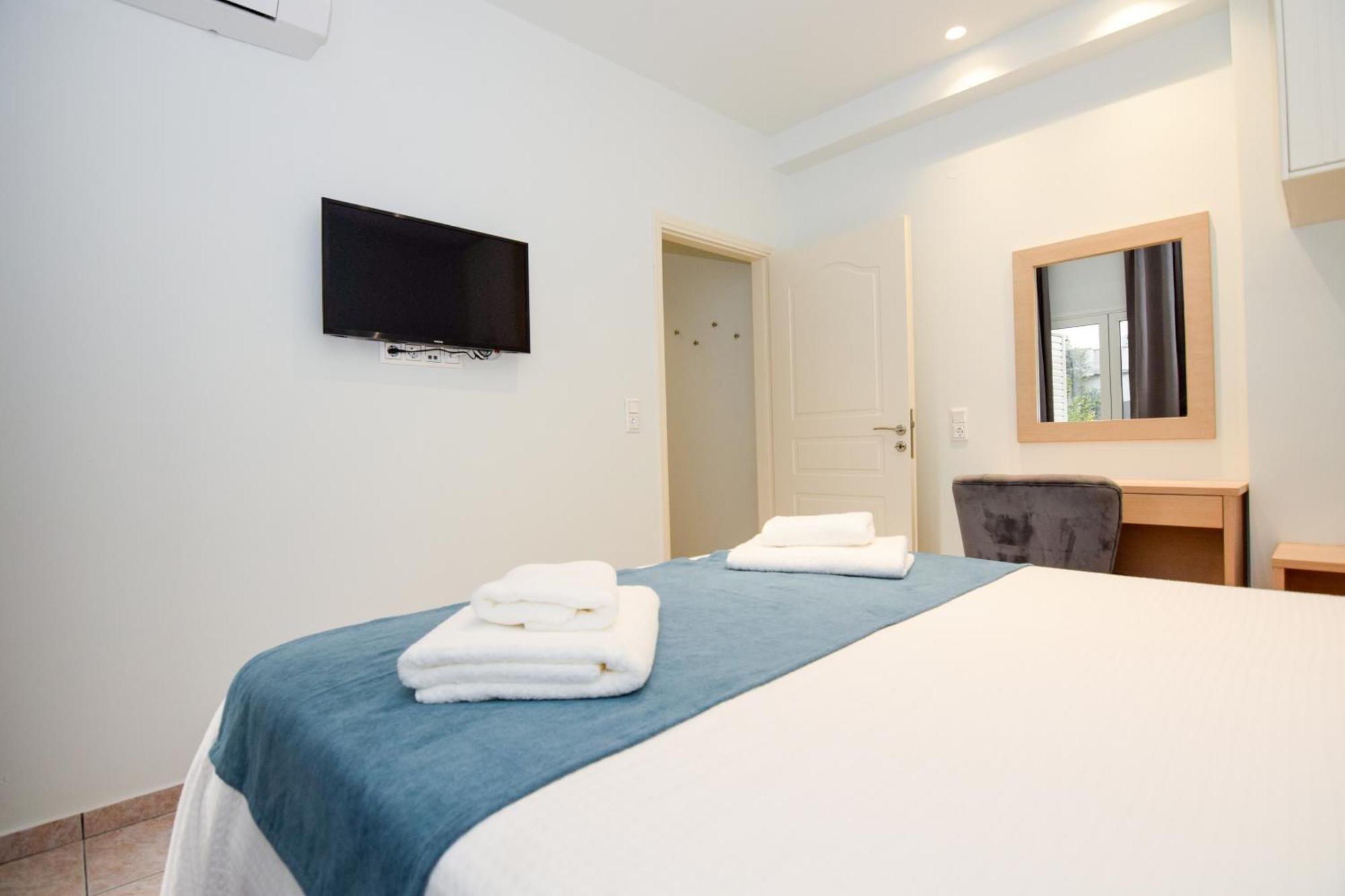 Katakis Luxury Apartment Chania  Bagian luar foto
