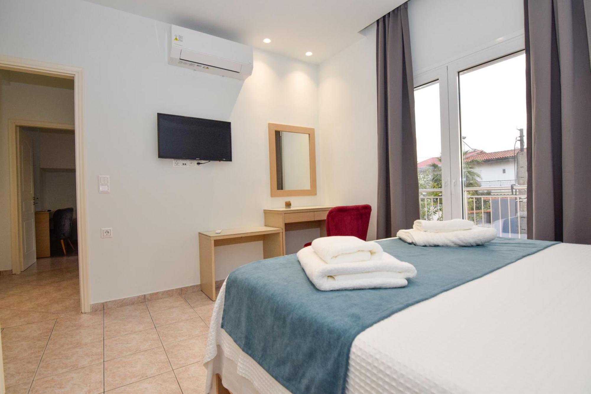 Katakis Luxury Apartment Chania  Bagian luar foto